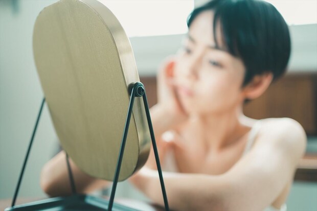 ニキビ・吹き出物…“正月肌荒れ”とは？　“正月太り”より実感者、多数　医師推奨の改善策