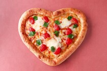 【画像】ウワッ、映える…！　コレが”ハート形のピザ”です！　可愛い～！！