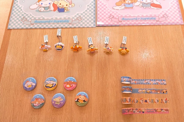 くら寿司×「シナモロール」コラボ開始　「ふわふわうどん」登場　フィギュアストラップ、缶バッジ当たる