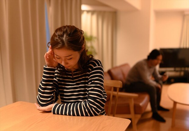 実は多い…夫との会話が「続かない」と嘆く妻たちの“本音”「話を広げる気ない」「つまらない」　子どもへの「悪影響」気にする人も