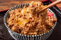 「牛丼」で栄養をしっかり摂取できるの？　管理栄養士が勧める“太りにくい食べ方”