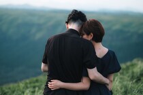 【衝撃】既婚男女6800人超のうち「結婚後、浮気をしたことがある」人はどのくらい？→男性の浮気率が生々しすぎた