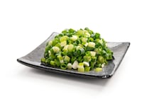 風邪予防に役立つ！　「小ネギ」の栄養吸収率アップさせる“意外な調理法”とは【管理栄養士が解説】