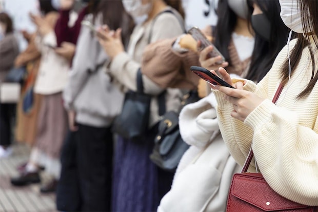 マッチングアプリは恋人・結婚相手探しの”インフラ”として定着？　20～40代に調査「3カ月以内に交際」が最多