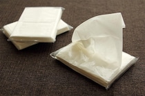 大惨事…洗濯物がティッシュまみれに！　きれいにする4つの方法「もしもの時は…」