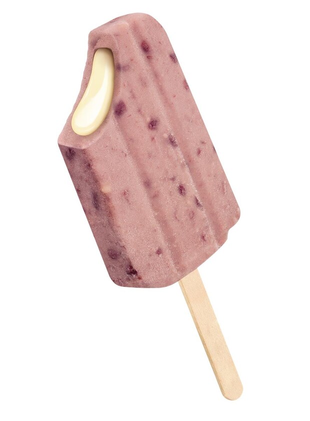 井村屋「あずきバー 練乳ソース入り」新発売 硬い&とろり…食感の違いを楽しめる