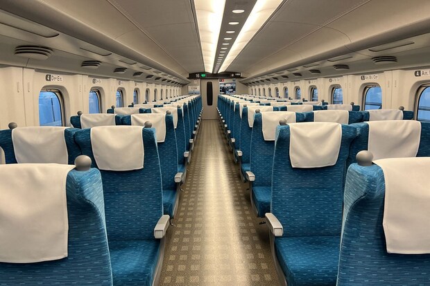 「窓側が空いているのに…」新幹線で“通路側”に座る人はマナー違反？「イラッとする」「相席ブロック」疑惑も