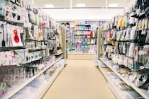 【疑問】「100円ショップ」利用すれば本当に節約できるの？　買い物時に見落としやすい“まさかのワナ”とは
