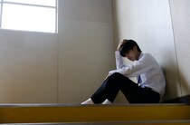 学校での「暴行動画」SNS投稿相次ぎ「人権侵害」と批判も…問題視する人に欠けている“決定的視点”