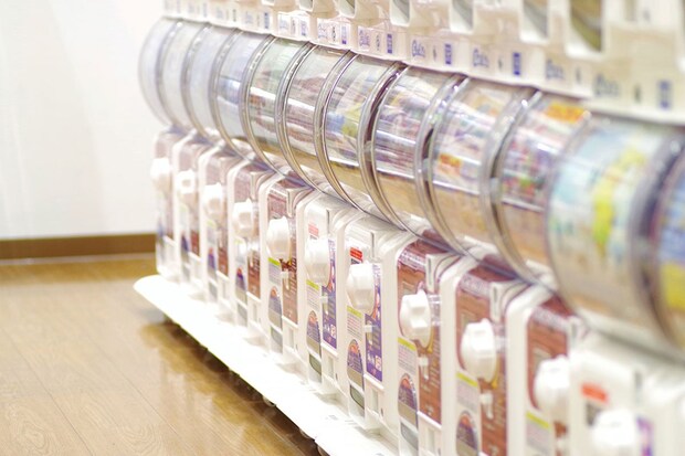 「空き店舗がガチャガチャだらけ…」「テレビは節約ばかり」暮らしの中でふと感じる“不景気”のサイン