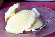 好きな市販アイス、3位「スーパーカップ」、2位「チョコモナカジャンボ」、1位は？　ネット調査