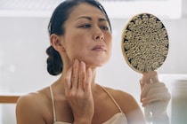 頬が垂れ下がる「ブルドック顔」　引き起こす日常生活での原因とは　改善策も皮膚科専門医に聞いた