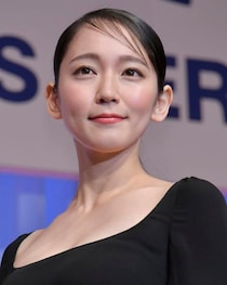 「キツネ顔でかわいい」女性芸能人ランキング　3位「吉岡里帆」2位「新垣結衣」…1位は？