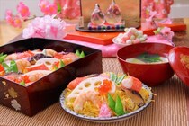 【えっ！】「ひな祭り」に適しているのは「ちらしずし」or「五目ずし」？　“正解”を写真で見る！