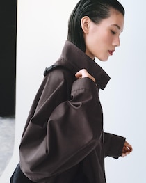 「ユニクロ ユー」2026春夏コレクション発売　性別問わず着られるアウター　シアーパーカ＆イージーギャザーパンツも