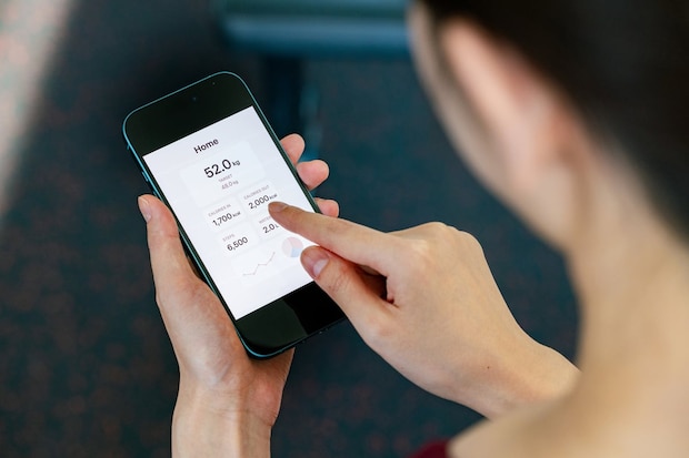 女性がストーカー被害に！？　人気アプリに潜む“情報漏えい”の盲点　自分を守るための6つの対策