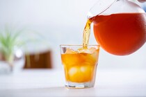 【気になる】｢血糖値下がった｣の情報も…｢ルイボスティー｣飲んではいけない人の“特徴”とは？