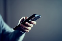 【疑問】SNSで誹謗中傷　画面のスクリーンショット、「証拠」として本当に有効？　弁護士に聞いた