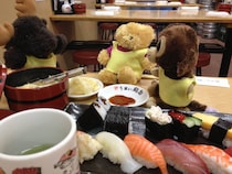 【写真】えっ！？　仏パリにも？　飛行機で飛ぶ！　電車の先頭を陣取った！　「ウナギトラベル」のツアーの様子をもっと！