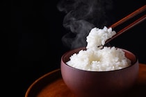 「ご飯のお供」人気ランキング　3位「鶏の唐揚げ」2位「サケフレーク」…1位は？