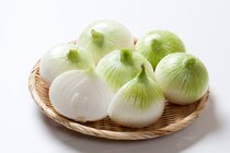 【豆知識】「えっ…1カ月もつ？」　これが傷みやすい「新タマネギ」を長持ちさせる方法です！