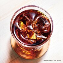 【ドトールコーヒー】“ハワイの豆”配合アイスコーヒー「オハナブレンド」新発売　ロングソーセージ「ジャーマンロングドック」も