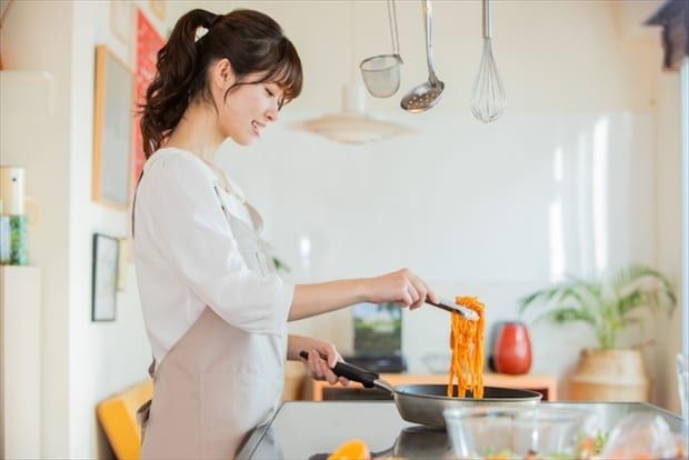 【新生活】食費の節約にも！　自炊のメリットについて、管理栄養士に聞く