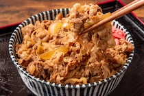 「牛丼」で栄養をしっかり摂取できるの？　管理栄養士が勧める“太りにくい食べ方”