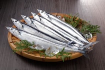 【閲覧注意】サンマに付着していた「赤い糸」…食べたら危険？　その正体に驚き！