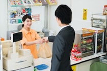 コンビニ「ホットスナック」人気ランキング　2位「からあげクン レギュラー」…1位は？