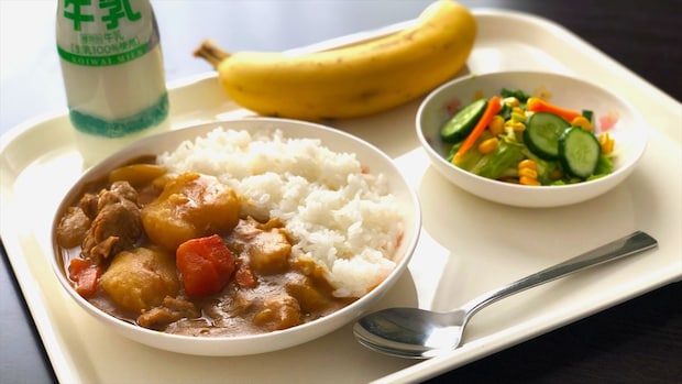「給食メニュー」人気ランキング　3位「きなこ揚げパン」2位「カレーライス」…1位は？