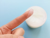 【花粉症】鼻ワセリンで肺にダメージ？　医師が教える、安全に塗る“3つの鉄則”とは