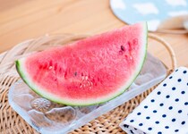 中国人はどうして、日本の「スイカ」を見て驚愕するのか