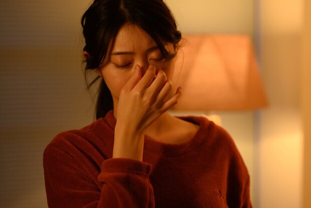 スマホによる目の疲れ、3分で解消！？　メガネスーパーが紹介する“効果的なケア方法”とは