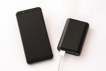 【豆知識】「えっ…知らなかった」　これが飛行機への「モバイルバッテリー」持ち込みの“新ルール”です！