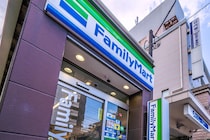 ファミマの“レジ横グルメ”「岩下の新生姜」入り新商品が話題　SNS「リピ確定」「まさに至福の味」