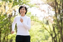 1日1万歩はもう古い？　実は健康効果は8000で頭打ち…歩き方次第で太る恐れも　正しいウオーキング術とは