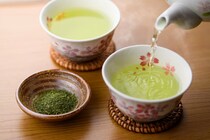 【えっ】「緑茶」って食事中に飲んじゃダメ！？　管理栄養士に聞いて分かった“相性が悪い栄養素”とは