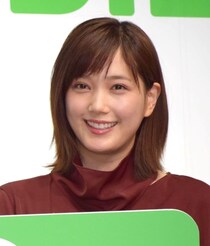 「メガネ」が似合う！かわいい女性芸能人ランキング　3位「石原さとみ」…1位は？