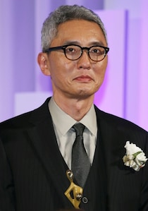 【脇役俳優】ランキング　3位「松重豊」、2位「小日向文世」…1位は“主役を食う存在感”のバイプレーヤー？