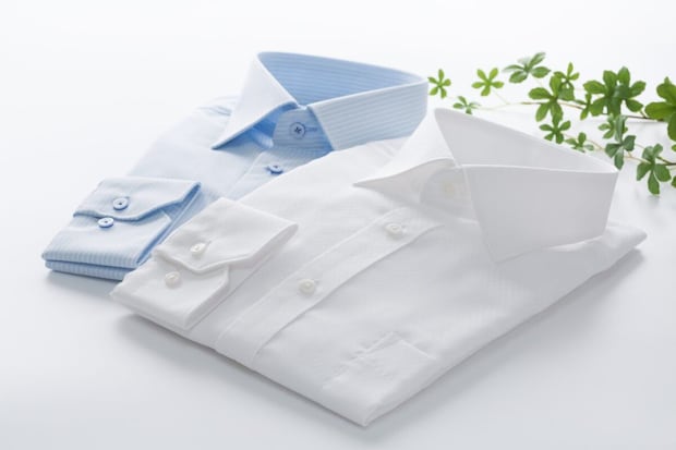 せっかくクリーニングしたのに…「衣服」にカビが生えてしまうNG行為＆正しい保管方法とは