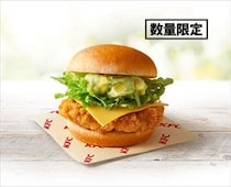 【ヤバイ！】「骨なしケンタッキー」で挟んじゃってる！　ラスベガススタイルのバーガーも見る！