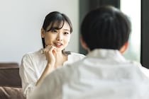 《モテそうな男性》の“雰囲気”ランキング　3位「ポジティブ」2位「穏やか」…女性100人が答えた1位は？