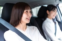 友人を車で送迎…ガソリン代、謝礼金もらったら“白タク”に？　善意と違法行為の境界線とは【弁護士解説】
