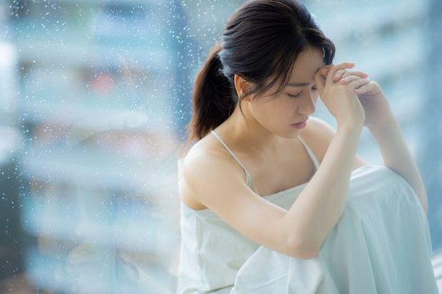 雨の日に頭痛ひどい…気圧の変化で生じる「気象病」防ぐには？　梅雨までに覚えたい4つの有効な対策