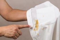 カレーが服に付いてしまった…汚れを広げてしまう“NG行為”とは