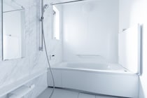 【浴室】カビ、水あか…“汚れ”によって対処法がまったく違う！　メーカーが紹介する上手な落とし方に「すごくスッキリした」