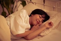 【要注意】知らなかった…これが眠りを妨げる“NG行為”です！