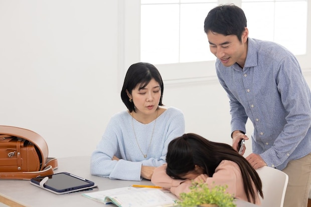 「塾の前に泣く、腹痛」はSOS…中学受験を続けるorやめるはどう判断? 正しい基準とは