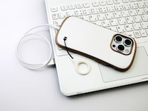「スマホ」の充電ケーブルが使えなくなった…メーカーが紹介する、寿命を縮める“4つのNG行為”とは
